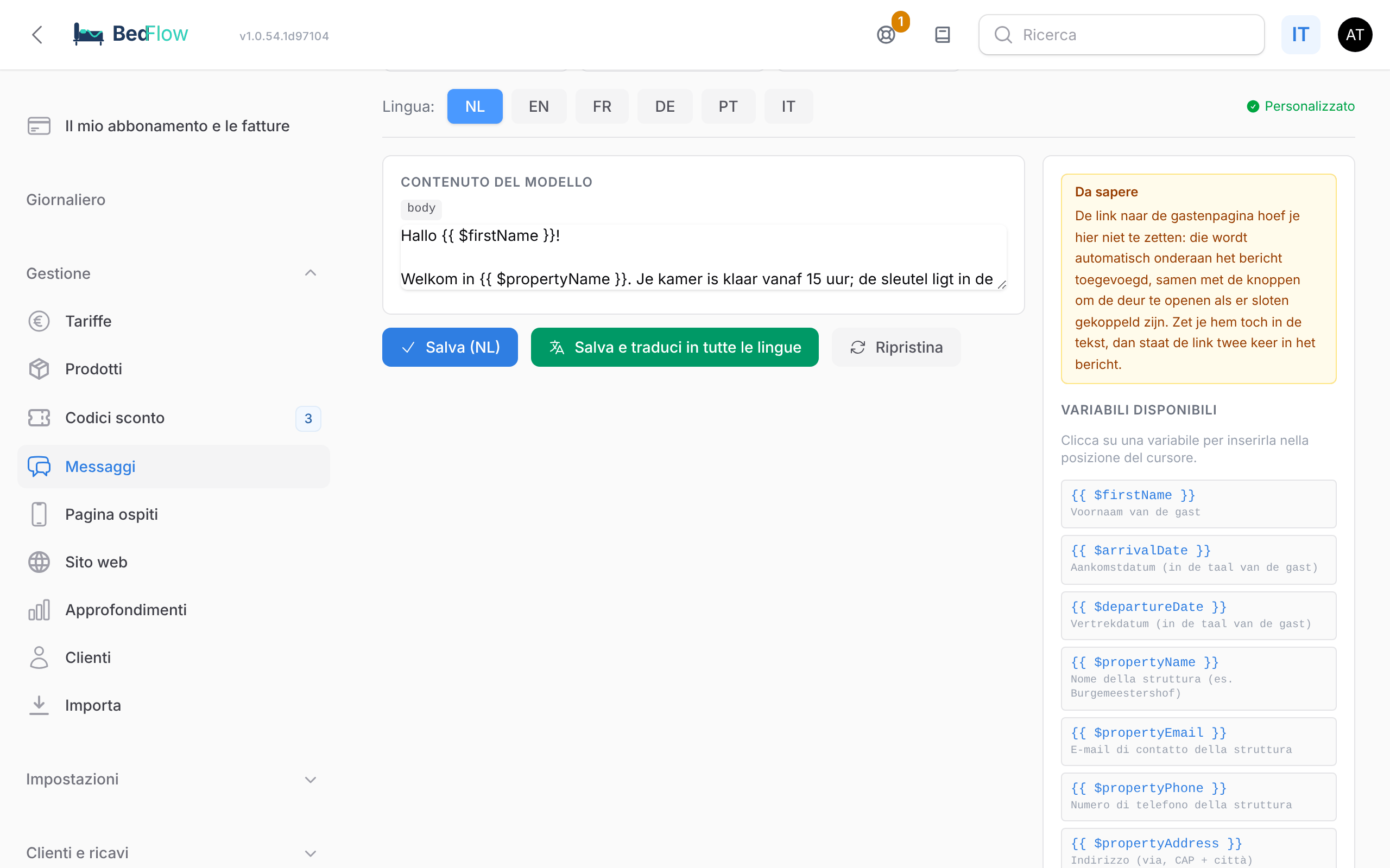 Un modello WhatsApp nell'editor, con le variabili e l'anteprima come messaggio di chat a destra